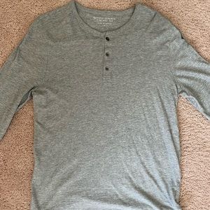 Banana Republic Men’s long sleeve casual shirt Size L